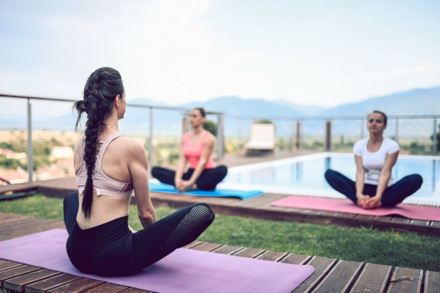 cours de yoga hatha à domicile3 min